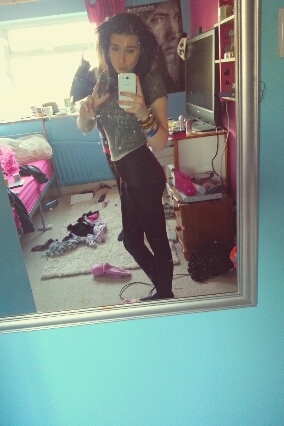 'Chelsea Lucas' follow me on facebook tumblr- d3vilsw33d skype- iloveross12345 instergram- scream_chelseaa