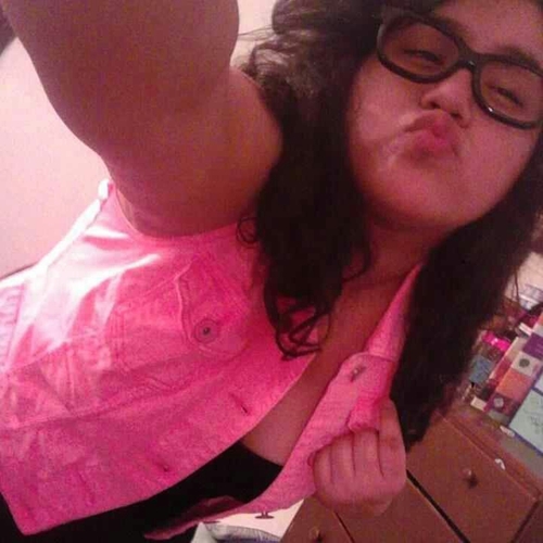 _ ' Follow | I'll Follow ' ! C; ,, Butt Don't Follow To Unfollw -.- ,, Hapiily Siinglee ! ^.^
