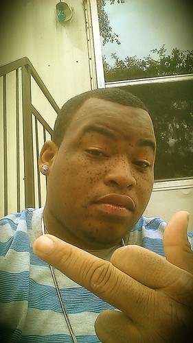 k_magic94's profile picture. #stay rapping *blow the loud in to face # keep it 100% 24/7#real nigga wit freckles:o