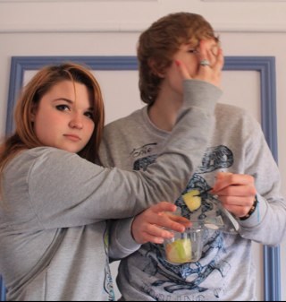 Hey im Jake. I like my beautiful girlfriend theme parks, travel, photography, design and of course eating food.