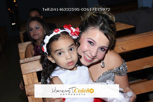 Abogada; full luchadora ; madre; soñadora; impulsiva y maracucha de corazón