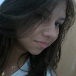 unica,boba,loca,chata vaca,simples,alegre,rockeira ,D+ 
isso tudo = EU !!
