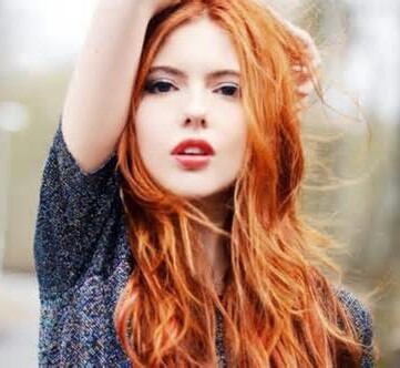 Im Alessia Clariee, an Italian aspiring artist. {Male/Gay/18/Italian/Single/Artist/Loves kitties/Supernatural Enthusiast~}