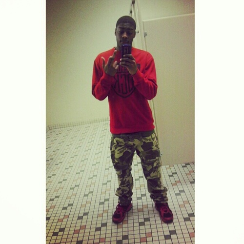 Tre_ballislife3's profile picture. F.O.E fuck everybody else #Teamballislife /follow me i follow back Follow me on Instagram Hoopin_Addictoin_900 (HAUGHVILLE )