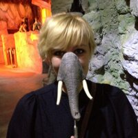 Miriam Thiel (@stryxii) 's Twitter Profile