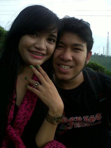 rezanuryasri's profile picture. 