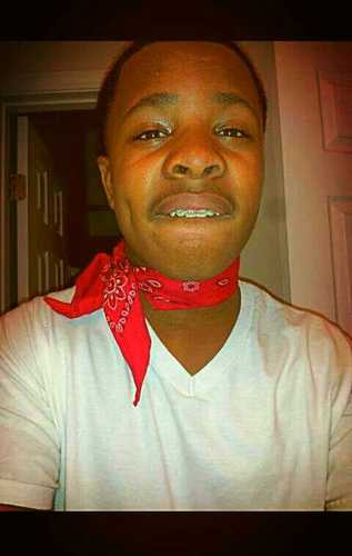 Im A Gentlemen I Love Girls ,Cars && Clothes , By The Way When You Done Ready Go Follow Me On Instagram @bangxbang_ ♪♬♪♪♪♬ツ