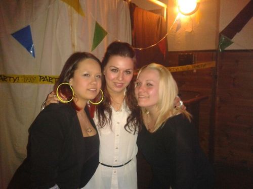 22 jaar / surinaams-nederlands / samenwonend met nick / hairstylist / siameesje balou / love for michael jackson