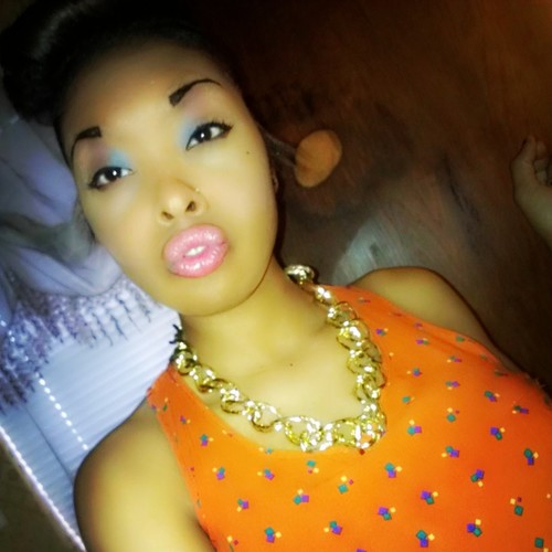Maya Dee...Im 20....School&Money Is My Life Right about Now...I Like Pretty Bitchesss... I'm a Heartless ass MuthaF*o__OFollow Me And I'll Follow Back