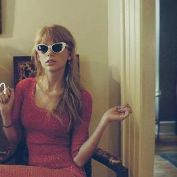 Writer / singer / Taylor swift