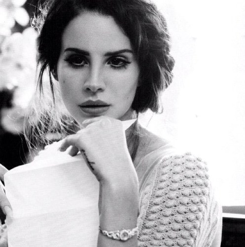 wut did u lana del say ? ha ha ha . she's perfect , i know .