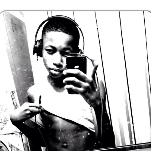 IN MY CHILL MOOD........doin me and haters gonna hate