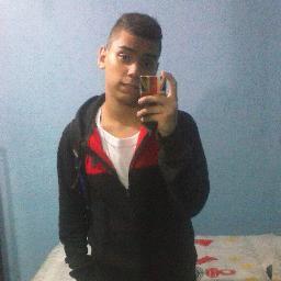Libriano,15 anos,corinthiano, legal haha.
Ousado & Alegre