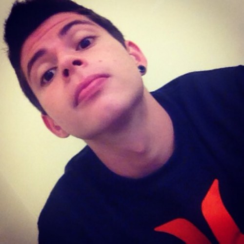 http://t.co/8A1y19zibp: brenexx_