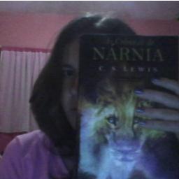 sou um tributo,narniana e fã de O Senhor dos Anéis _lll_ vem logo CF u-u