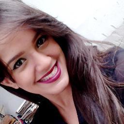Eu tento ser TUDO o que Ele sempre quis que eu fosse(...) Eu tento ser um TODO, mesmo faltando uma grande parte: Ele.