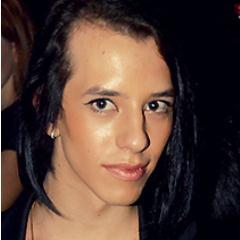 Quem eu sou? Esse segredo eu nao conto pra ninguém. beijinhos