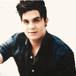 Eu me apaixono por você todos os dias, sem nem sequer te ver, Luan. Desde: 23/02/2011.
- Infelizmente não amo mais o Luan, este FC está DESATIVADO.