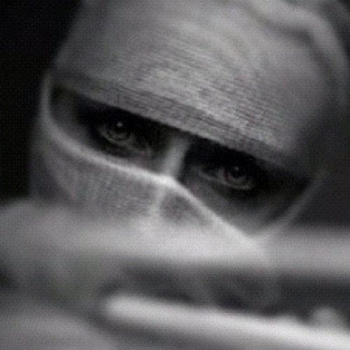 Ryo00oma's profile picture. ليس گل ماأگتبہ حکایة عن واقعے .. إنماهے کلمات راقت لے ..! وقد یحتاجہہا غيري