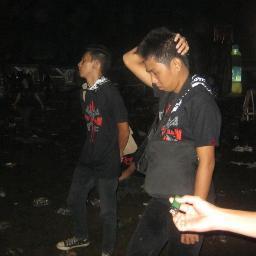 RnzSntss's profile picture. Do i look High ?        
        
Love, Rnz =)