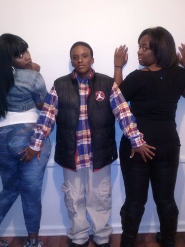 DESIRAYTAYLOR1's profile picture. IM REAL AS HELL IF U NEED TO KNOW MORE FOLLOW ME