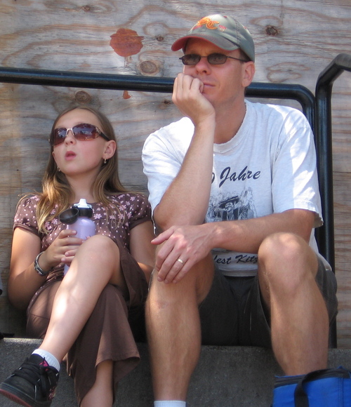 Lead Software Developer. Java/Spring/Hibernate. Android and iPhone dev. RxSwift and RxJava. Husband, father of 2 kids and health fanatic.