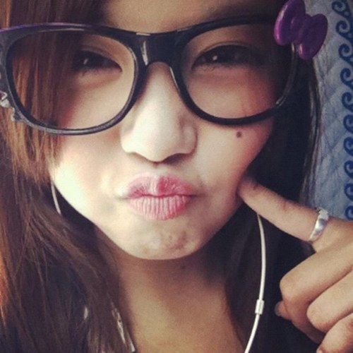 We just love @AinahChua| 043012| Admin V| ❤ 。050613 。(@AinahChua followed us) ❤