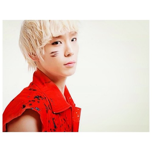 ﾞ⋕ Ќiᴹ HiḿChāṉ❷ ↷ 비에이피﹏ ↱JüstBOTnotRΞAL↰  #ibaharoifam_ ✰ 
〈 real : @Himchanchan 〉