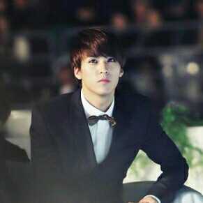 ผมเป็นคนสวนที่หล่อลากกระชากใจลามไปลิ่นปี่^^ ต้องการคนช่วยขุดหลายอัตรา ฟอลมาเถอะครับจะได้ไม่เป็นภาระสวนของคุณ ณ ชาวสวนนัมเบอร์ทู @DAEHYUNTH69