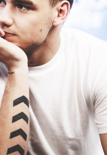Liam Payne^,^ ~~~~ 
i Love One Direction &&& Youuu c; 
Ayeee