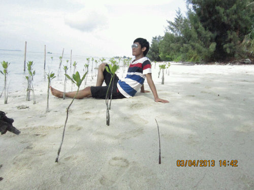 Ga usah jadi apa yg lu ga bisa , jadi diri sendiri ajah lebih nyaman !! °\(^▿^)/°