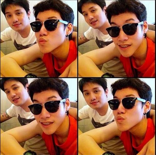ดราม่า บ้า! กวนตีน! แอคนี้เอาไว้ฟลอกลับ  ฟลว.ที่น่ารักของผมทู้กคนเลยยยยย~ ~ ชอบเวิ่นเวลา เหงา ๆ เปล่าเปลี่ยว สยิ้วกิ้ว -.,-