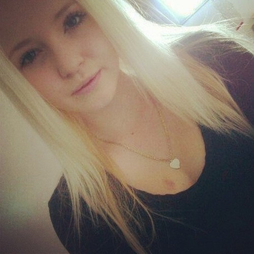 16 y/o || Chloe Zomer || Amsterdam || Amerikaans || Instagram; xkusschloe ||