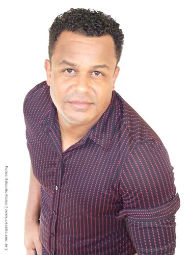 (22) 8110 6673 TIM (22) 98193130 VIVO
NEXTEL 837*5311 email 30534264 assessoriamarcoselias@hotmail.com// compositormarcoseliasmusica@hotmail.com
