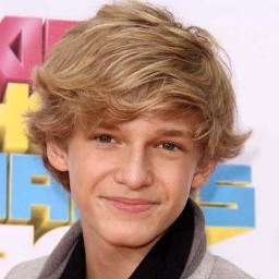Biographie & Actualité de Cody Simpson (compte de fan)