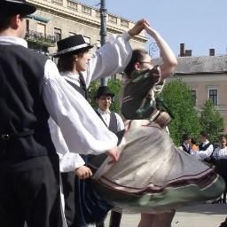 AndreaSzarvas's profile picture. 