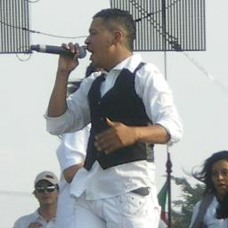 Cantante Gospel, agradecido con Dios, amante del fútbol, bendecido, un amigo más... Americano