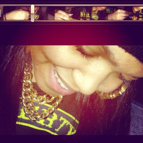 fat bitches eatting up my buger