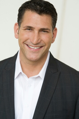 Christian, Husband, Father of 3, Sales Trainer, Model/actor. Always looking to prove what can be achieved with the right attitude and hard work.