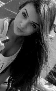 **menina de prática, determinada ,decidida,confiável sem limites ,Eu não procuro saber as respostas,mas sim procuro compreender as perguntas  lol