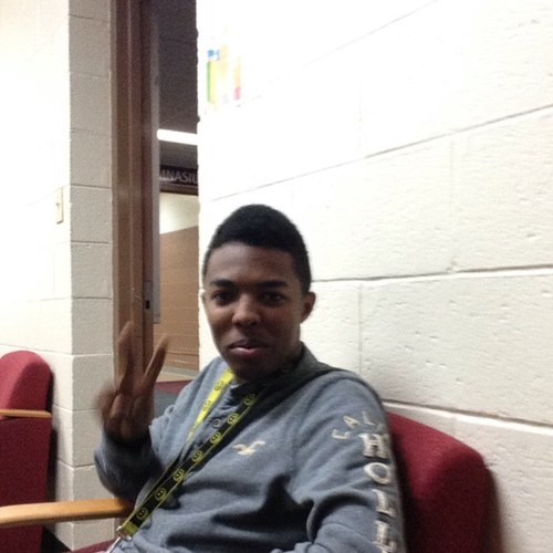 wawBURR12's profile picture. Follow!...I follow back! (: