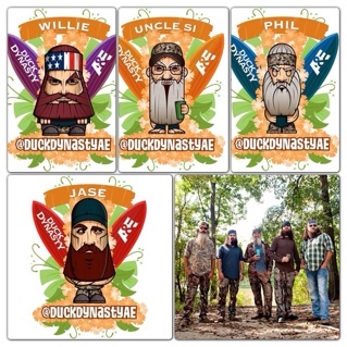 Huge fan of the Robertson clan! So this is my fan page. Follow me I follow back! Hey!