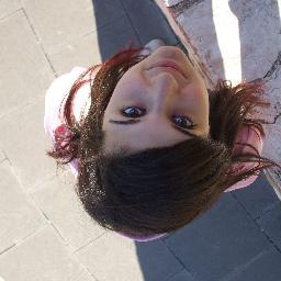 AnnalisaBombaci's profile picture. Di merda a cui pensare in questo paese c'è n'è,non ci voglio pensare ti porto a ballare con me.