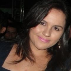 Sou boba, mas não sou burra. Ingênua, mas não santa. Sou pessoa de riso fácil…e choro também!”