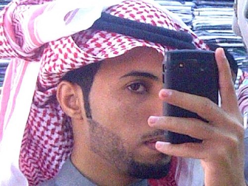 «لا تدع صباحك يأتي وأنت مازلت في ذكريات الأمس المتعبة، يوم جديد يستحق منك كل جديد!»