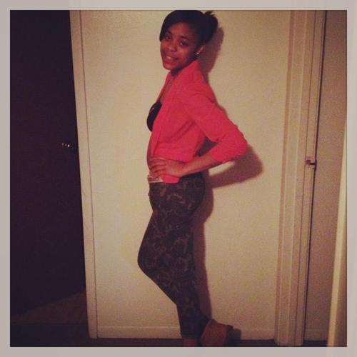 #KIWANE'SWORLD, On My Shorddie , Follow My BFF @ILove_ReeseBaby &'d My MAIN G @Danee_Unique & Da Relly @Freakk_Boii Coo Asx #TeamAries BITCH Dont Stare
