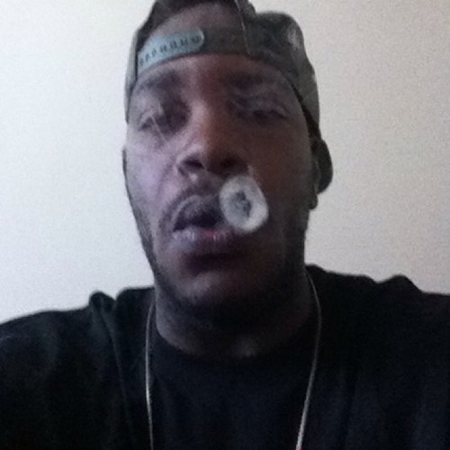 IG @ daddy_bates
Kik-bizzie bates
From bessemer,al
Cool,laid back