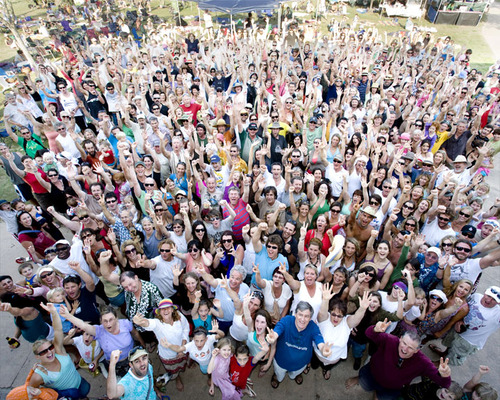 Periginals's profile picture. Peregian original is a free open air community event to support ORIGINAL live music and to bring the Sunshine Coast community together.