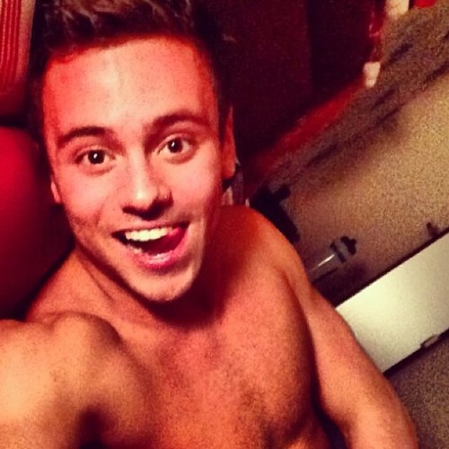 A fan page for the amazing @TomDaley1994 and the GB divers @toniacouch followed 27/11/12 :D@JackLaugher retweeted 2/12/12 and on 10/12/12:D and tweeted 5/12/12