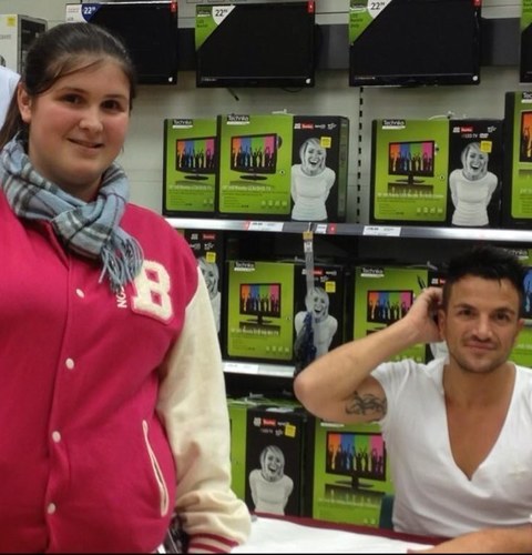 stacey1971990's profile picture. I love music like I love Peter Andre met him 30/10/12 best day ever!! follow me I'll follow back Xx